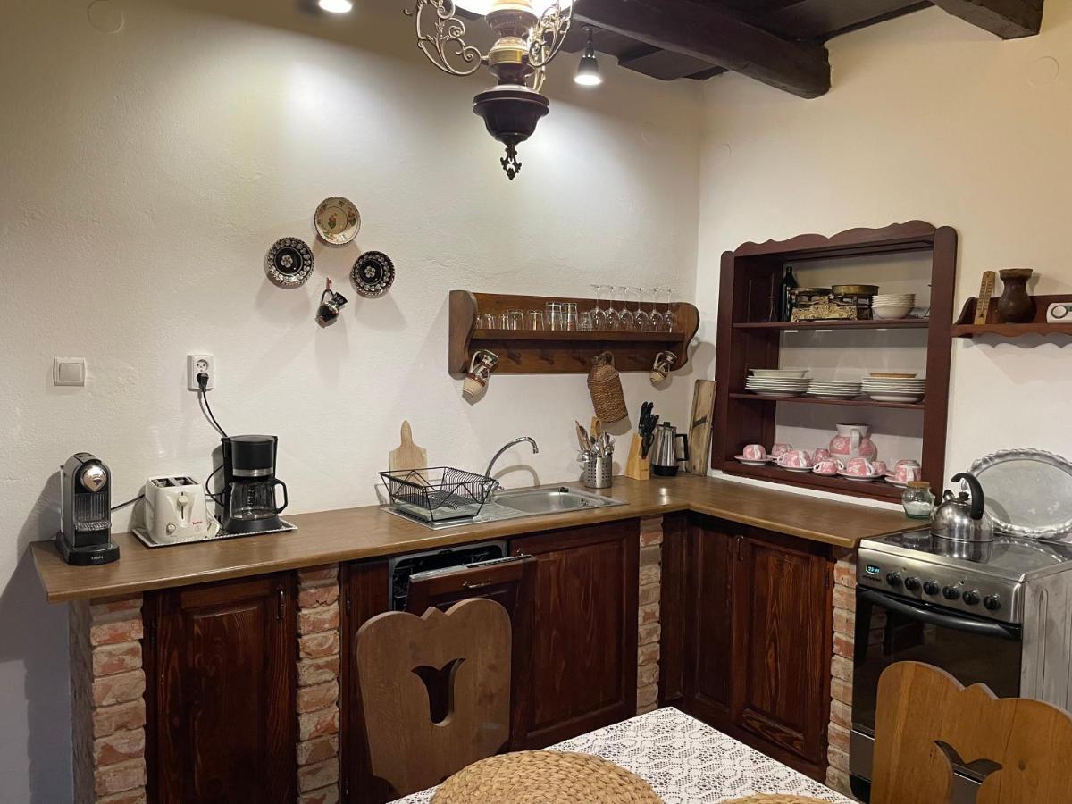 Apartment Cziroka Vendeghaz *
